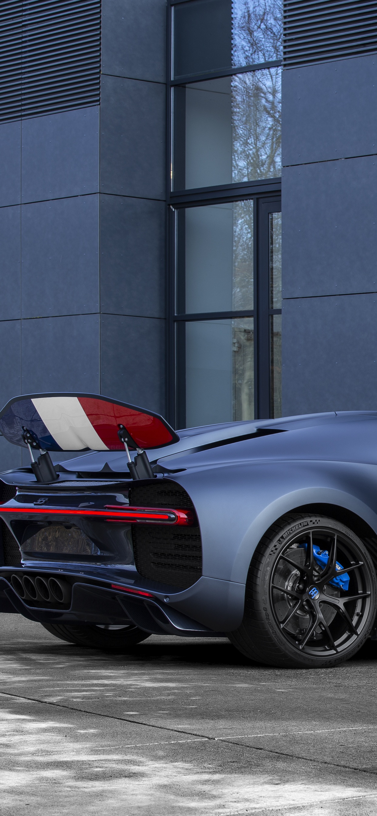 Обои bugatti, авто, спорткар, суперкар, обод в разрешении 1242x2688