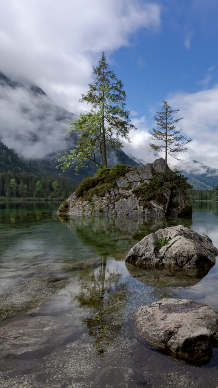 Обои водоем, природа, отражение, природный ландшафт, вода в разрешении 750x1334
