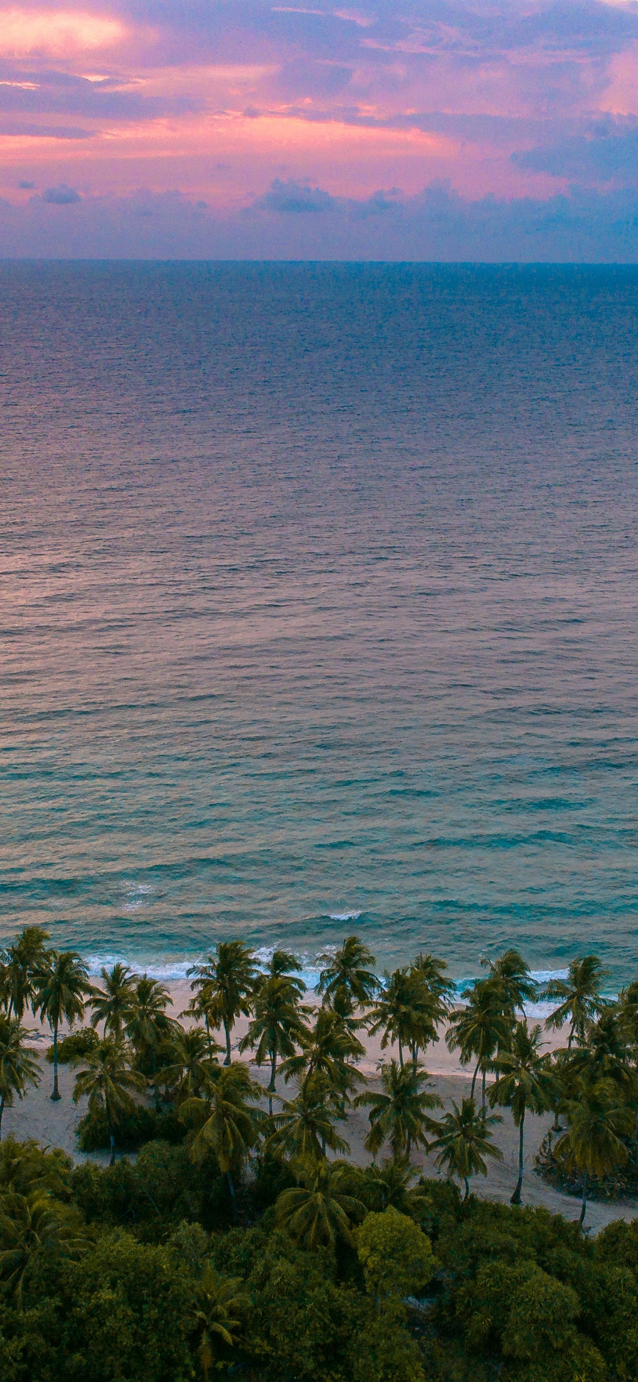 Обои водоем, вода, облако, гидроресурсы, атмосфера в разрешении 1242x2688