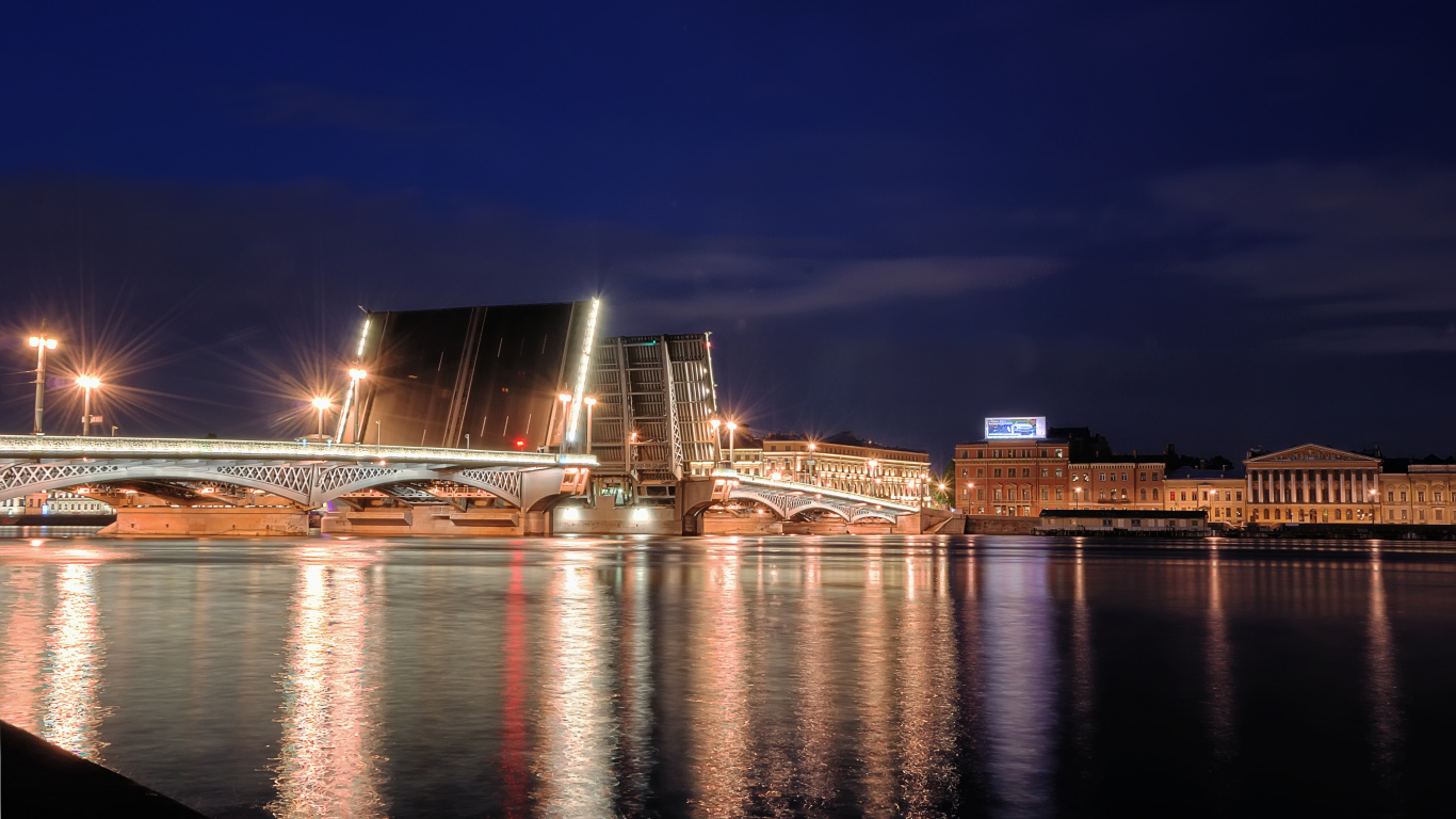 Обои город, достопримечательность, ночь, отражение, вода в разрешении 1366x768