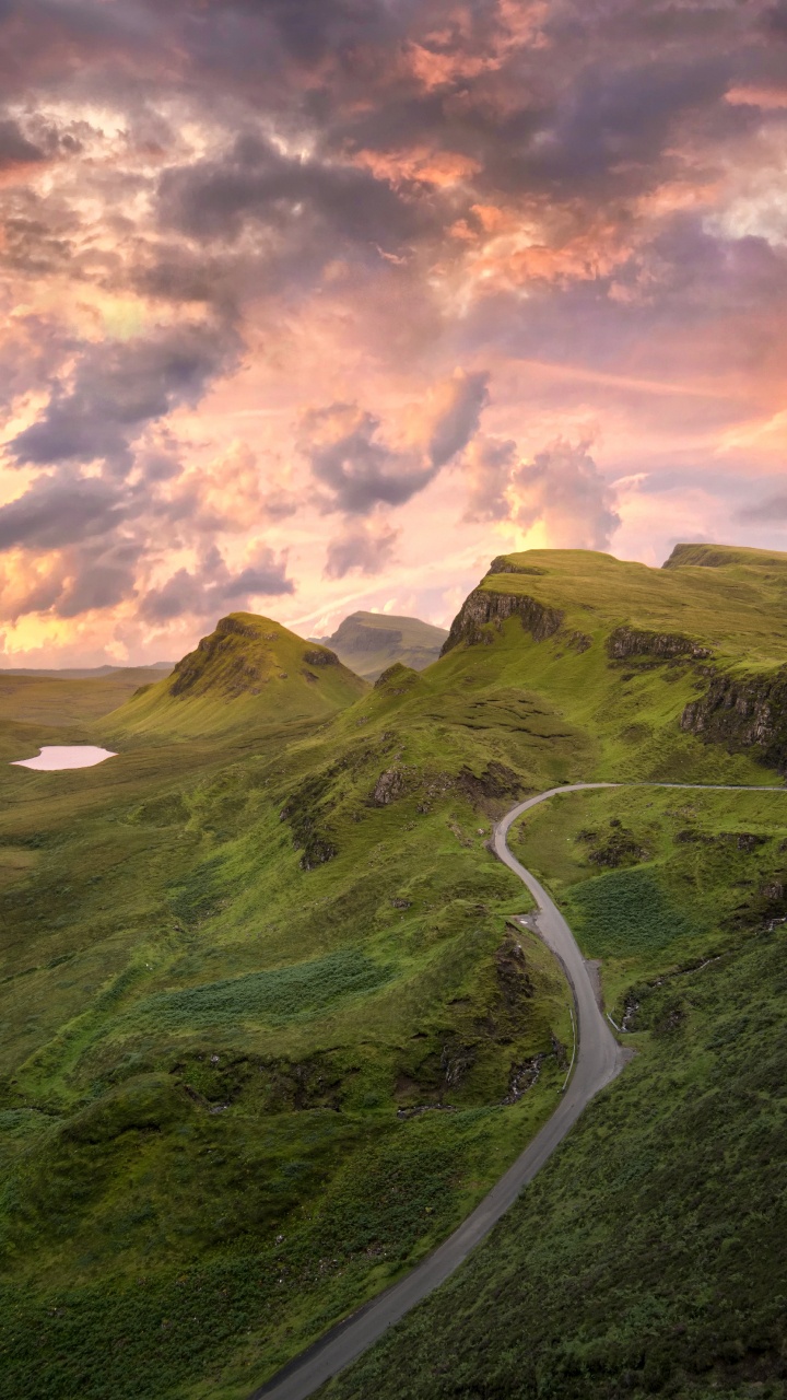 Обои нагорье, природа, горный рельеф, природный ландшафт, зеленый в разрешении 720x1280