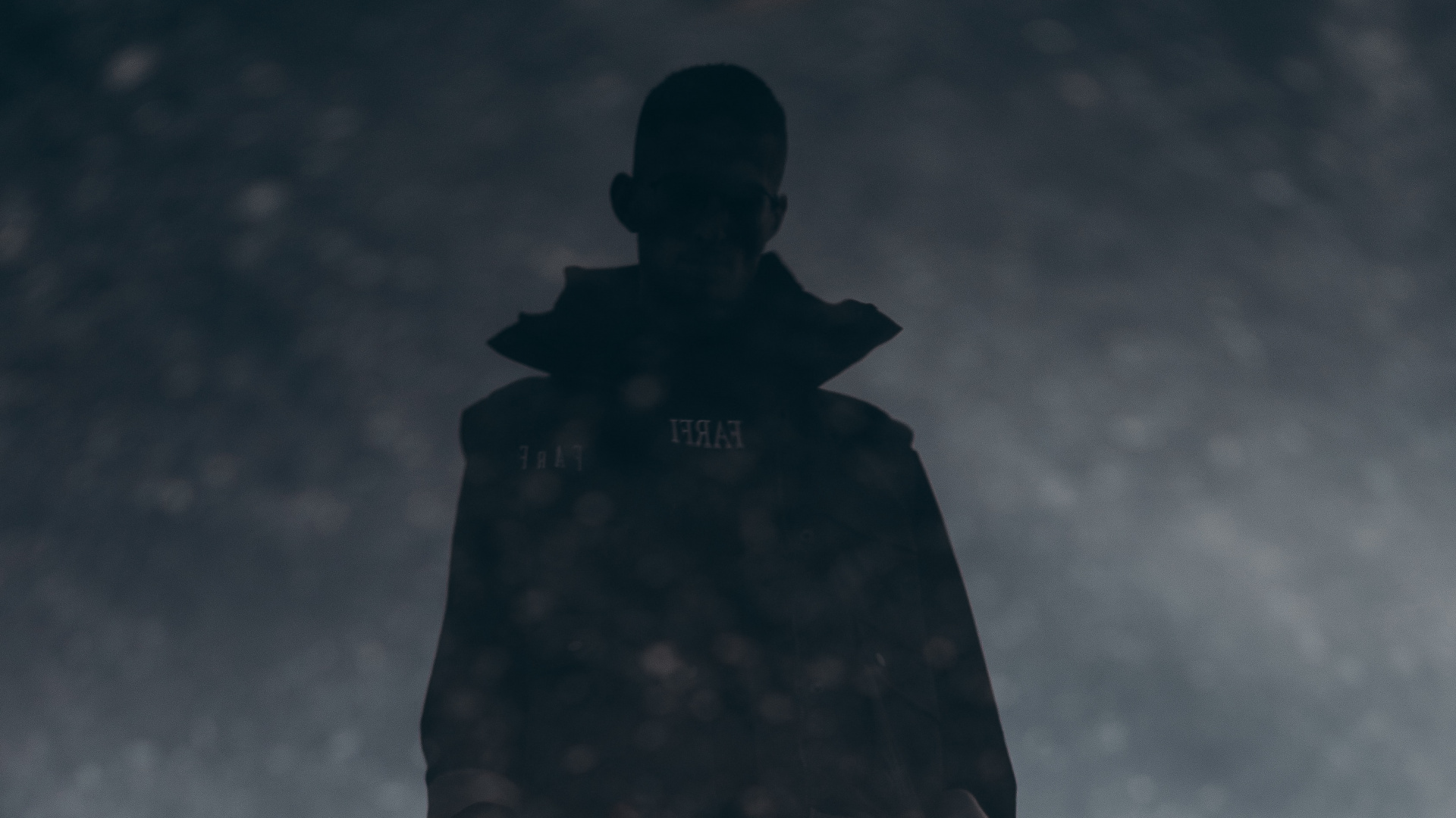 Обои стояние, солдат, верхняя одежда, форма, головной убор в разрешении 1920x1080