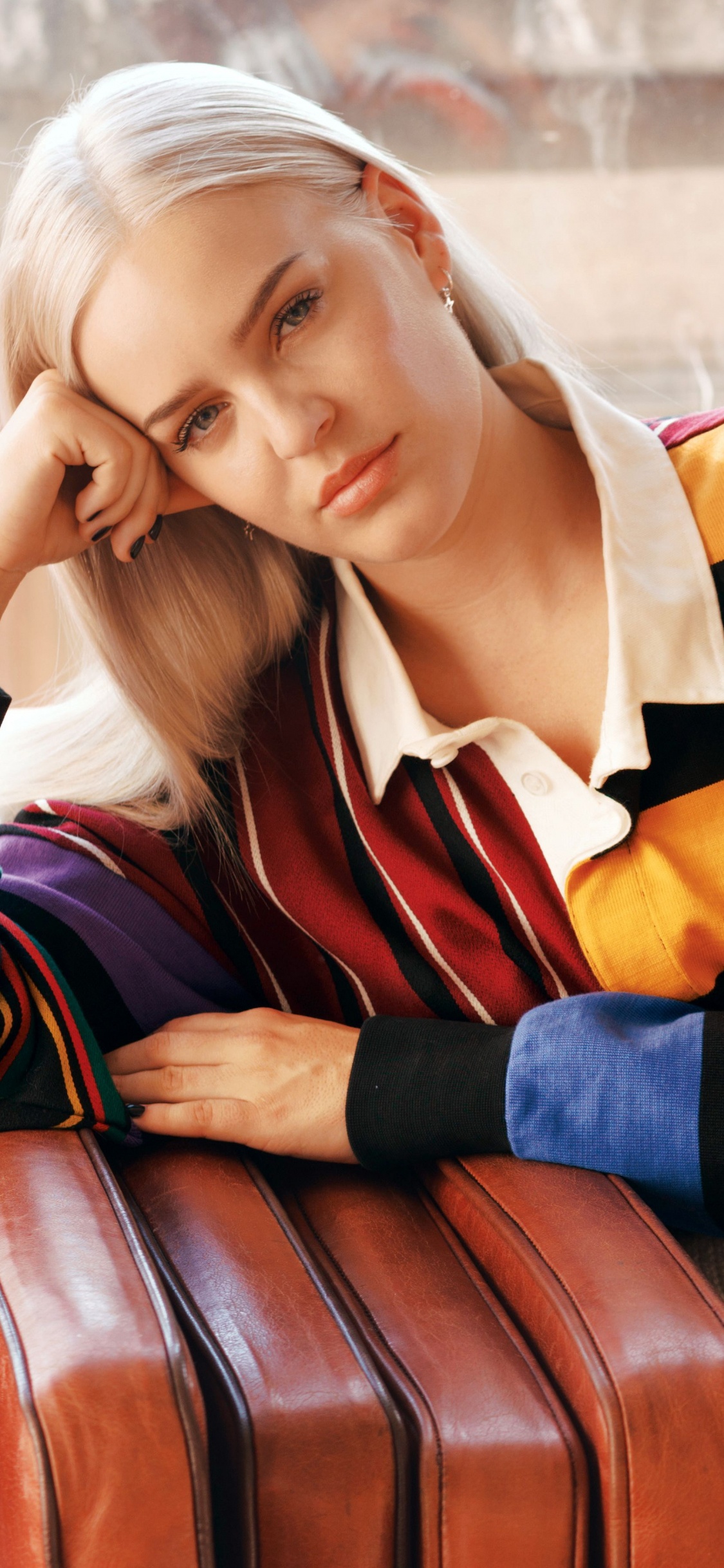 Обои Анн-Мари, модный аксессуар, музыка, Две тысячи два, певица в разрешении 1125x2436