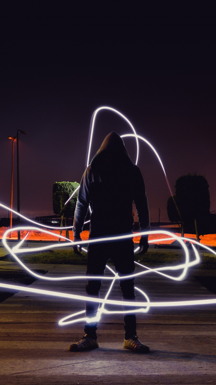 Обои город, небо, перформанс, Светопись, живопись в разрешении 750x1334