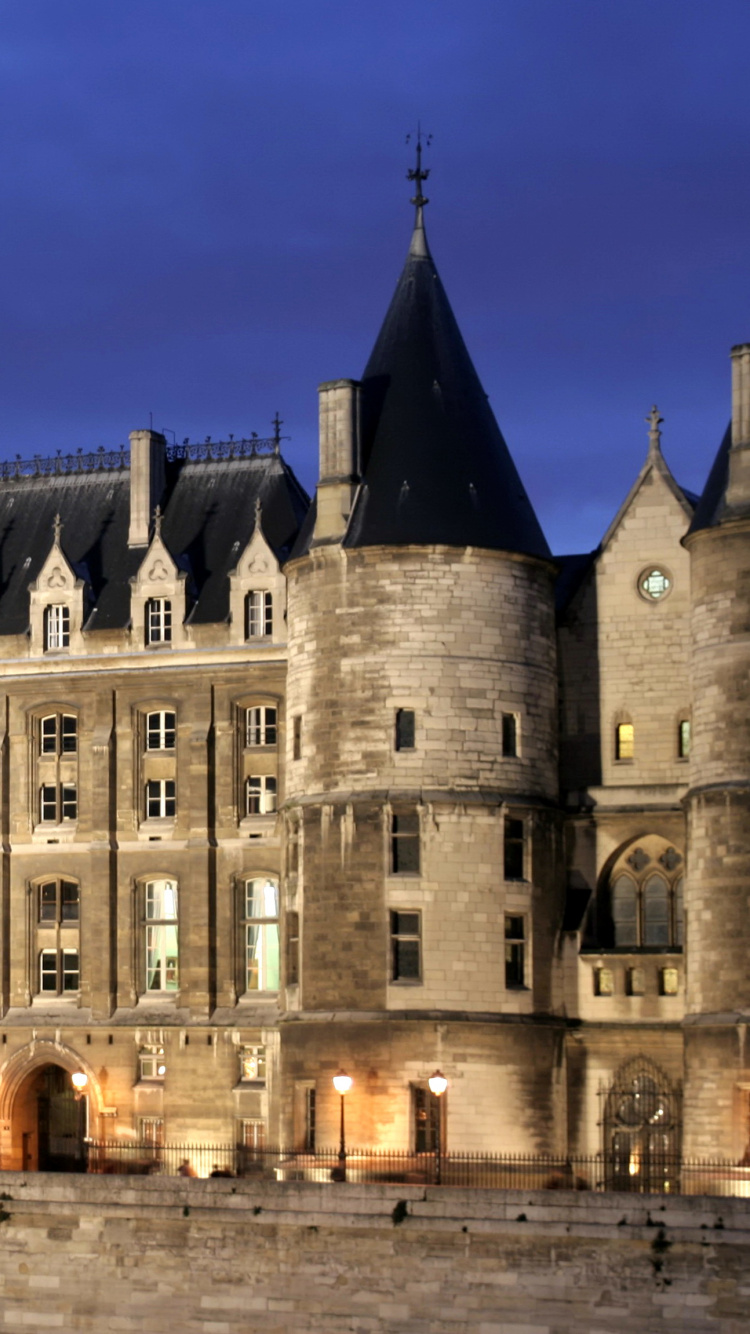 Обои Консьержери, Сент-Шапель, дворец, ориентир, средневековая архитектура в разрешении 750x1334