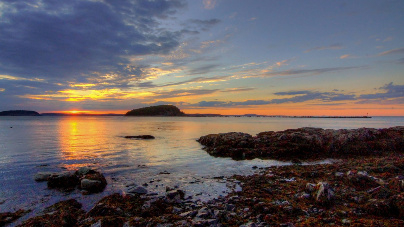 Обои закат, море, горизонт, побережье, берег в разрешении 1366x768