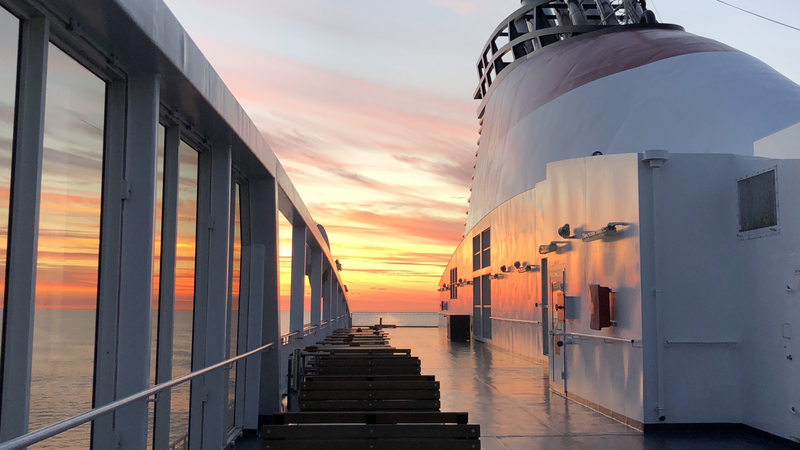 Обои вода, достопримечательность, восход солнца, закат, солнечный свет в разрешении 2560x1440