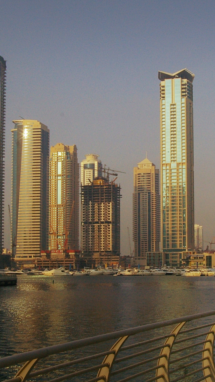 Обои небоскреб, город, городской пейзаж, метрополия, башня в разрешении 750x1334