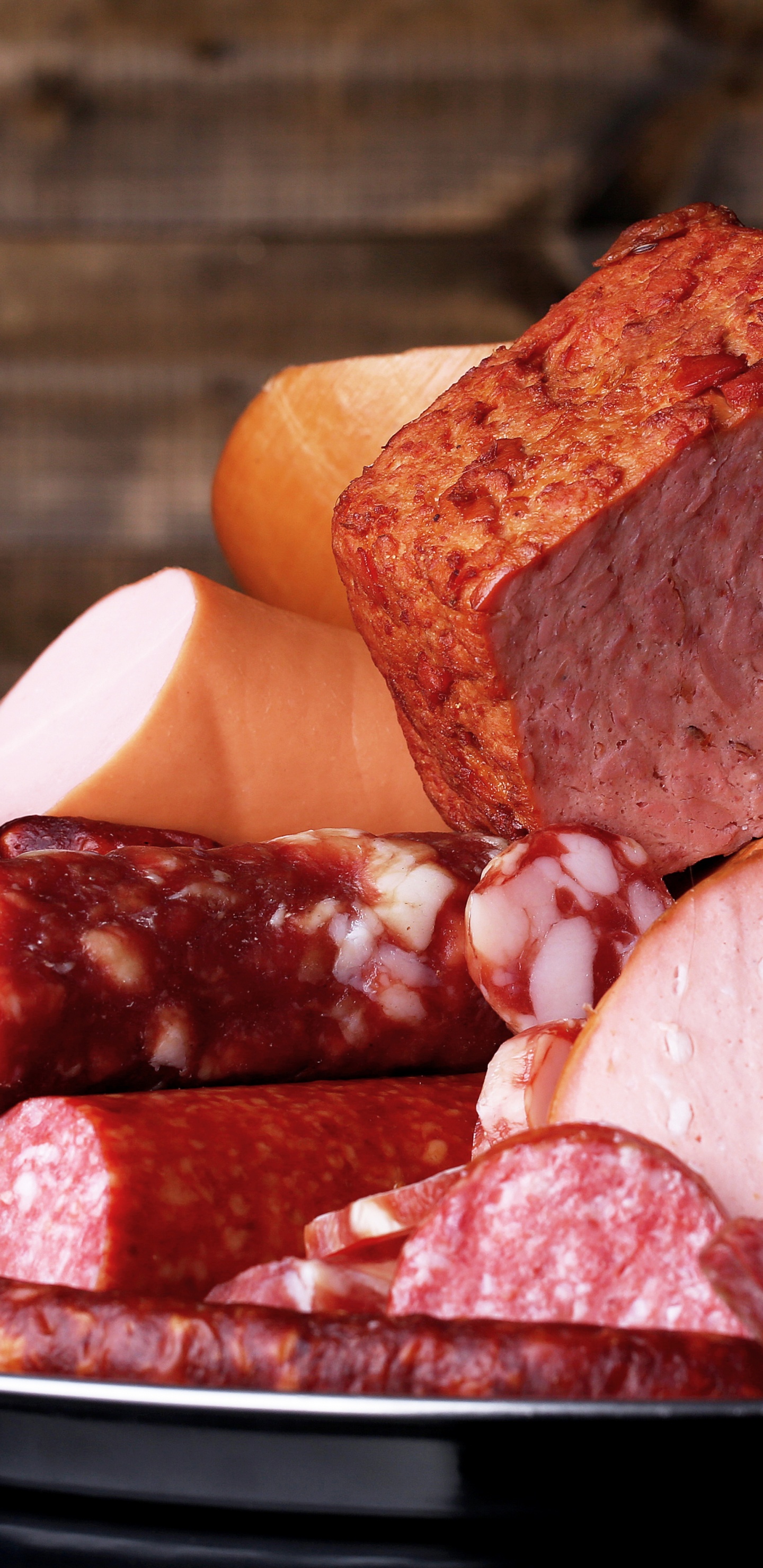 Обои колбаса, ветчина, говядина, пища, мясо в разрешении 1440x2960