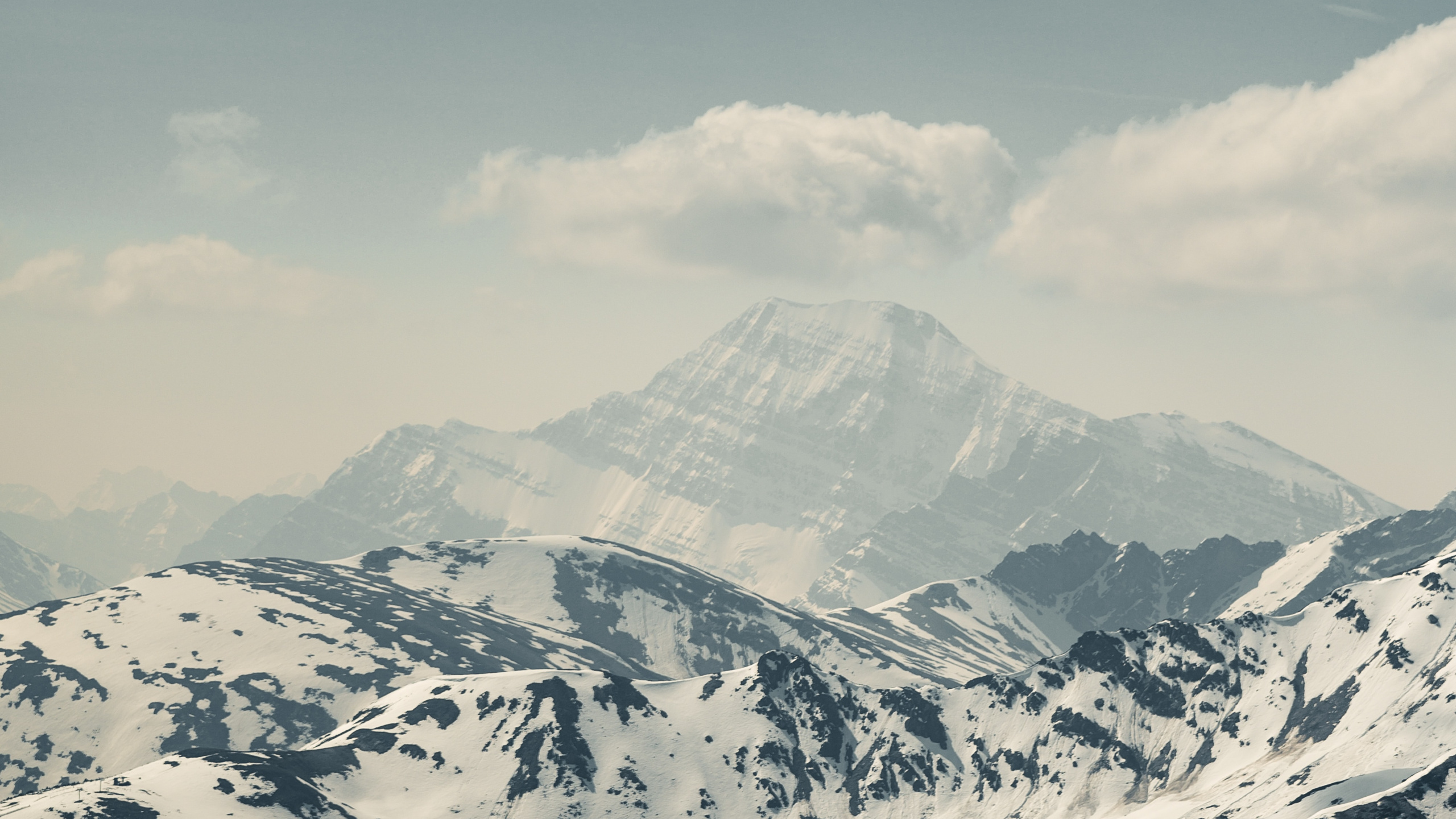 Обои облако, гора, телефон, цитаты из душа, бесплатно в разрешении 2560x1440