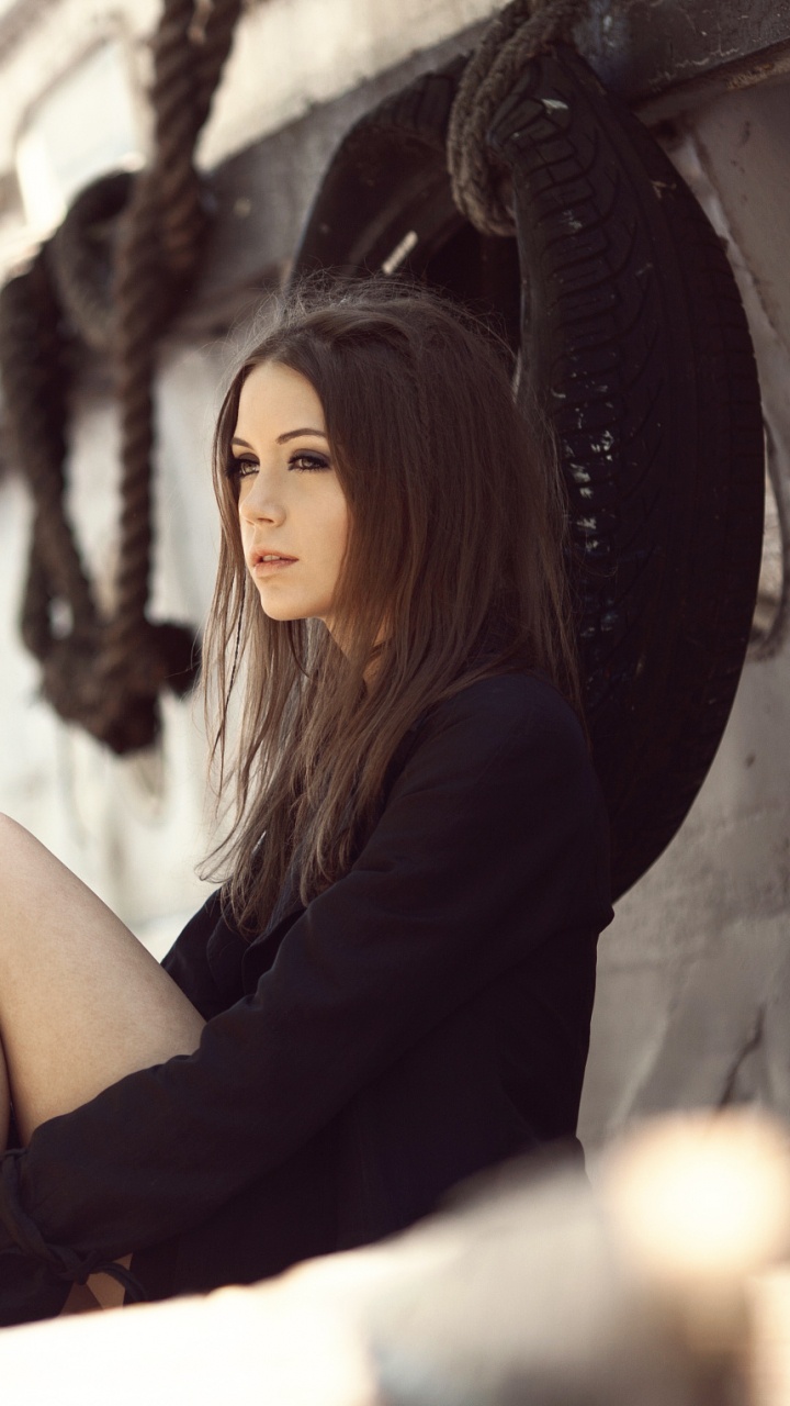 Обои красота, волосы, белые, черный, кожа в разрешении 720x1280