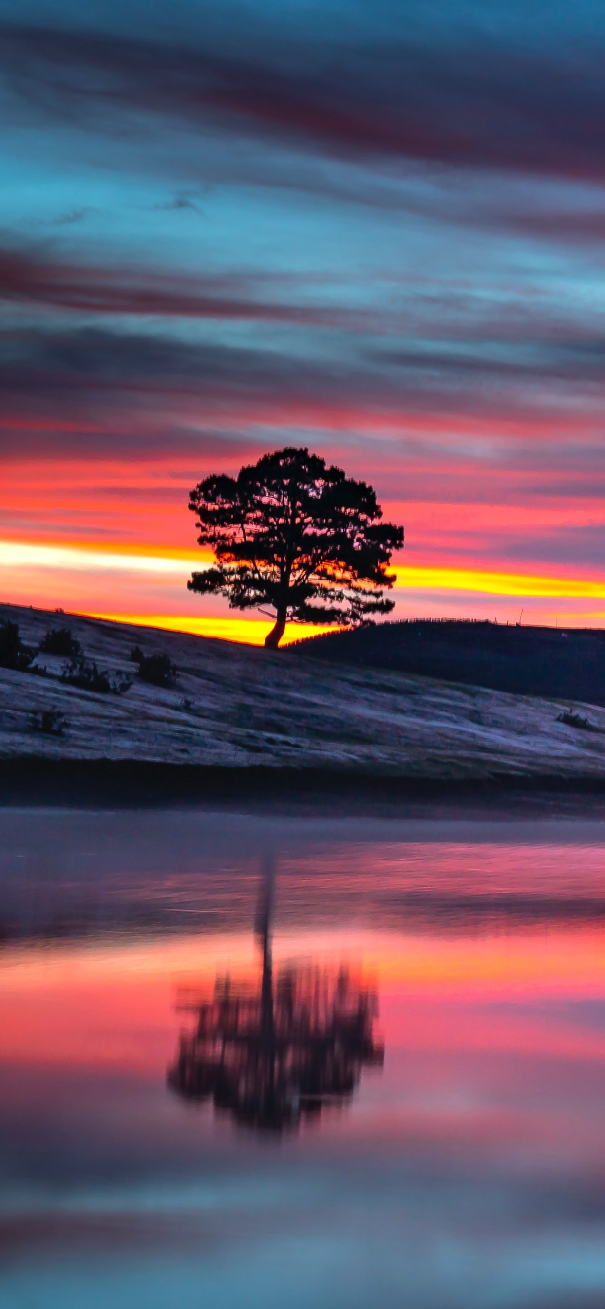 Обои голубая вода хоспис, облако, вода, атмосфера, природный ландшафт в разрешении 1242x2688