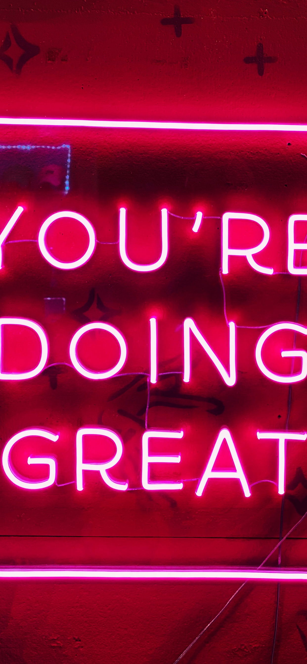 Обои неоновая вывеска, электронные табло, красный цвет, неон, вывеска в разрешении 1242x2688