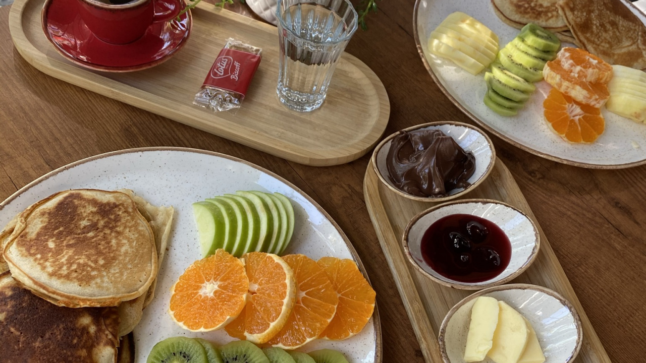 Обои завтрак, полноценный завтрак, вегетарианская кухня, гарнир, пища в разрешении 1280x720