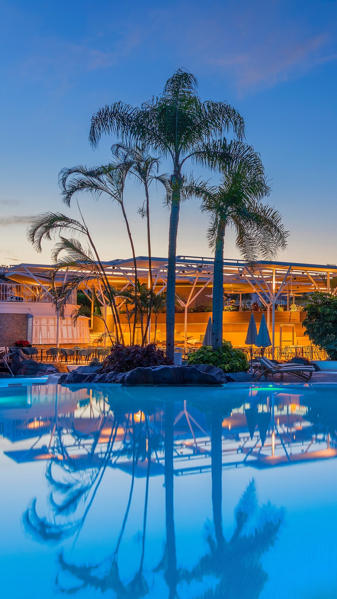 Обои Пуэрто-Рико-де-Гран-Канария, палка лужа, пляж Фааб, плавательный бассейн, прибежище в разрешении 1080x1920