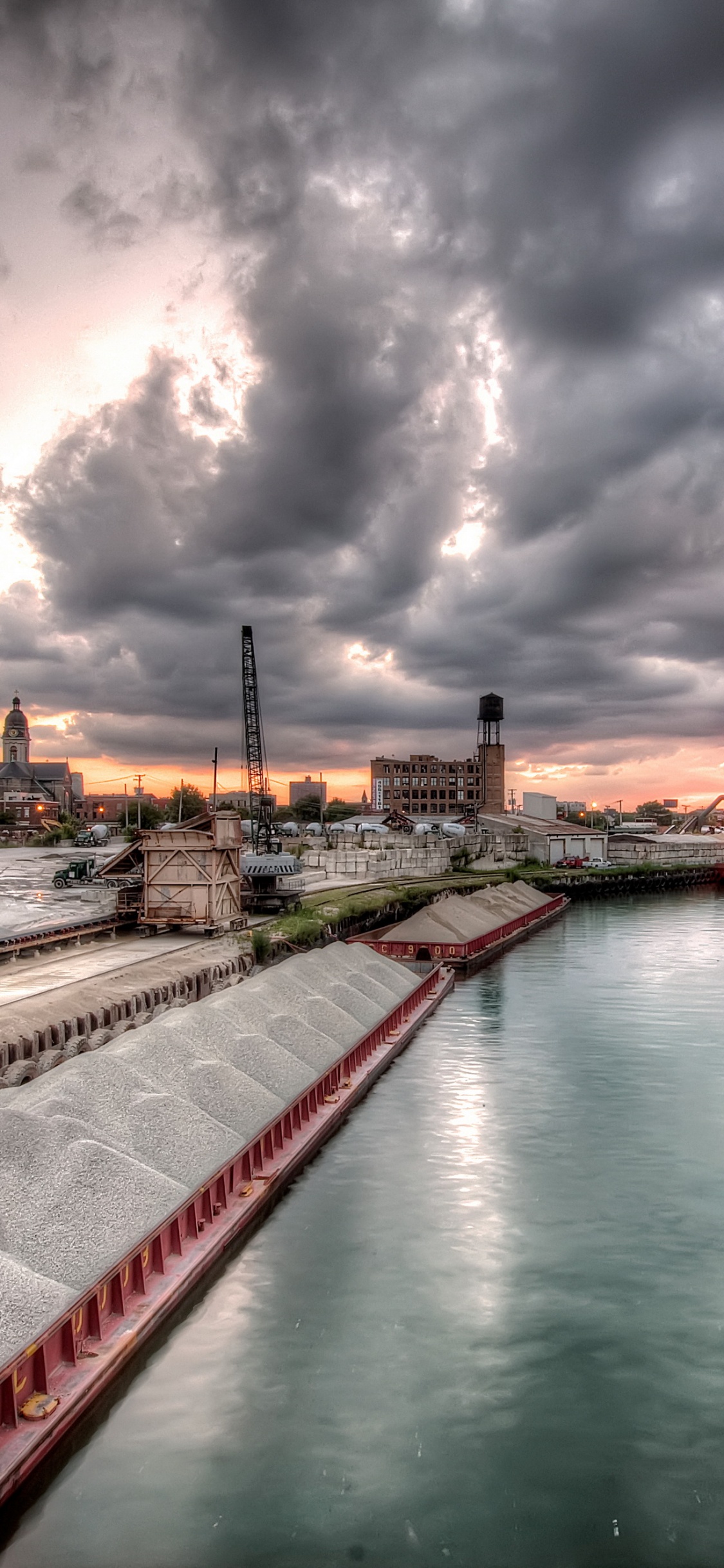 Обои Чикаго, водный путь, облако, отражение, канал в разрешении 1125x2436