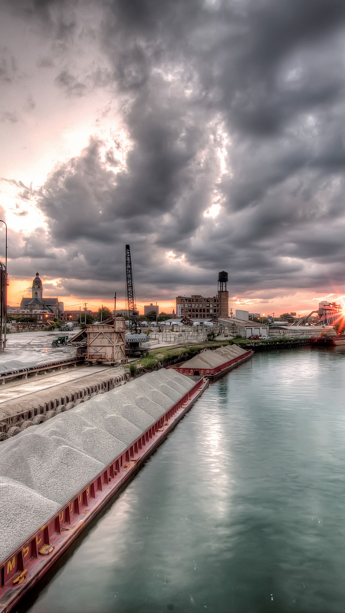 Обои Чикаго, водный путь, облако, отражение, канал в разрешении 1440x2560