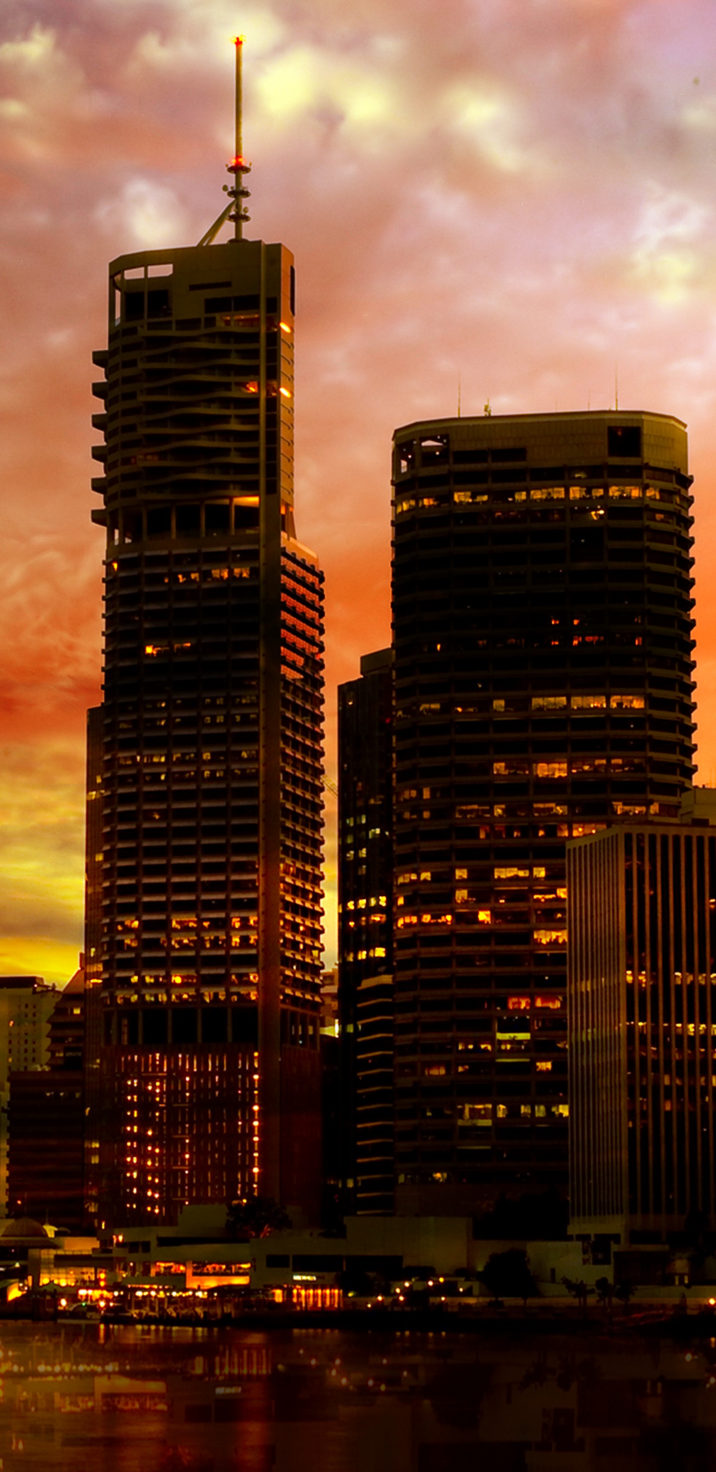 Обои город, городской пейзаж, линия горизонта, небоскреб, метрополия в разрешении 1440x2960