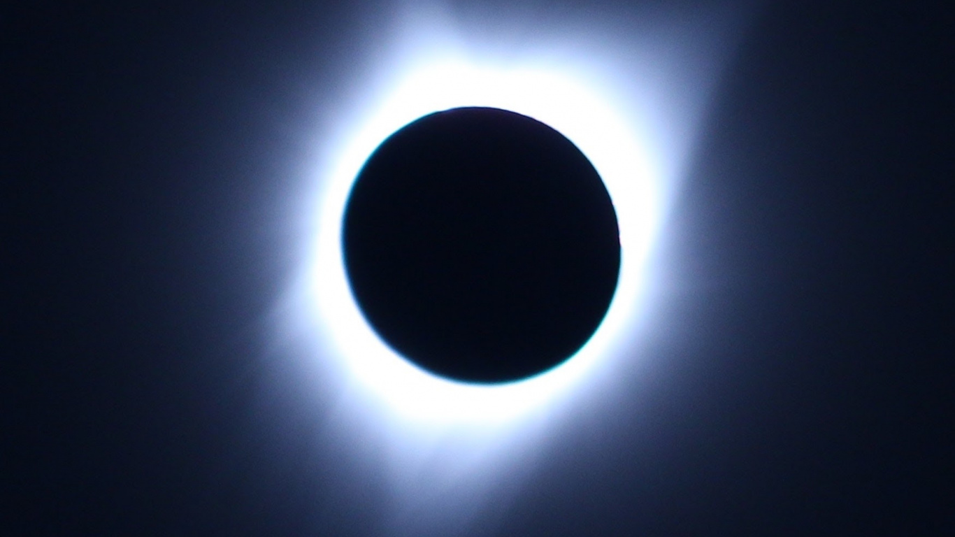 Обои apple, iPhone, iPhone X, яблоко, солнечное затмение в разрешении 1366x768