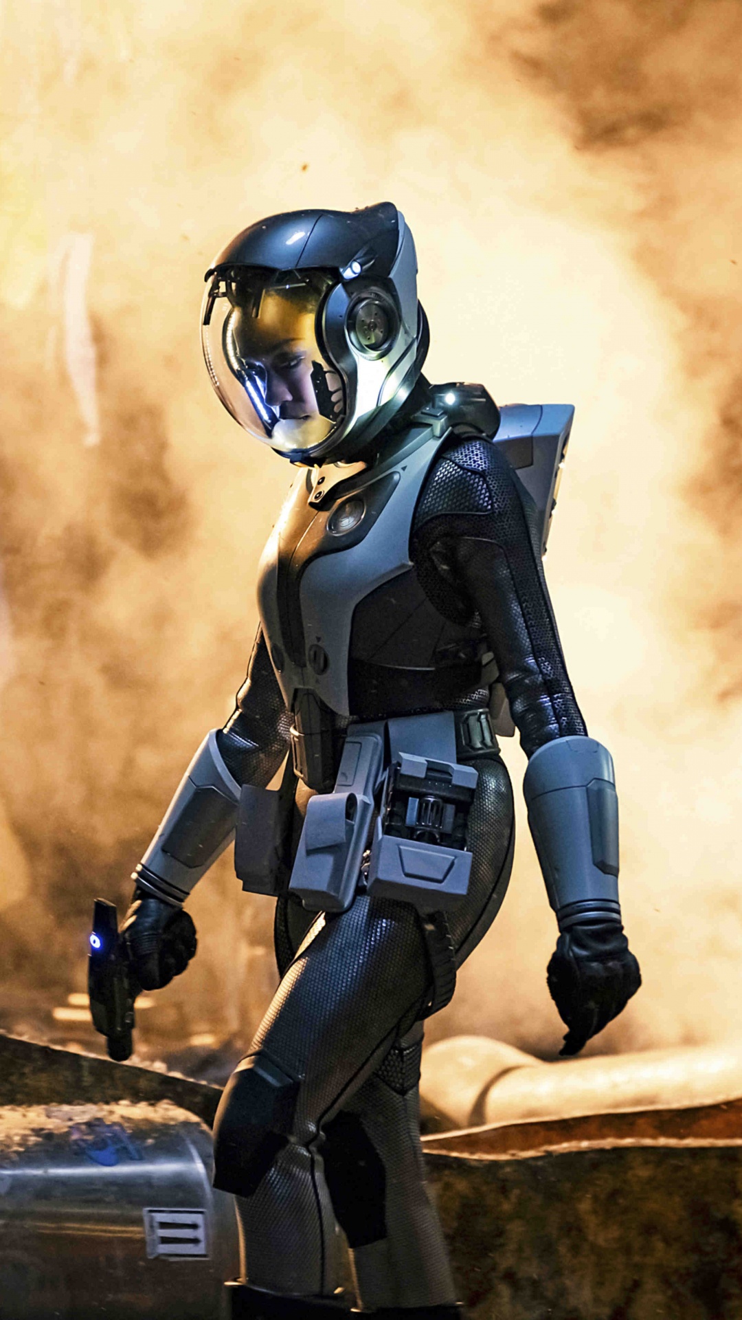 Обои фигурка, игра-боевик, компьютерная игра, первый номер, спин-офф в разрешении 1080x1920