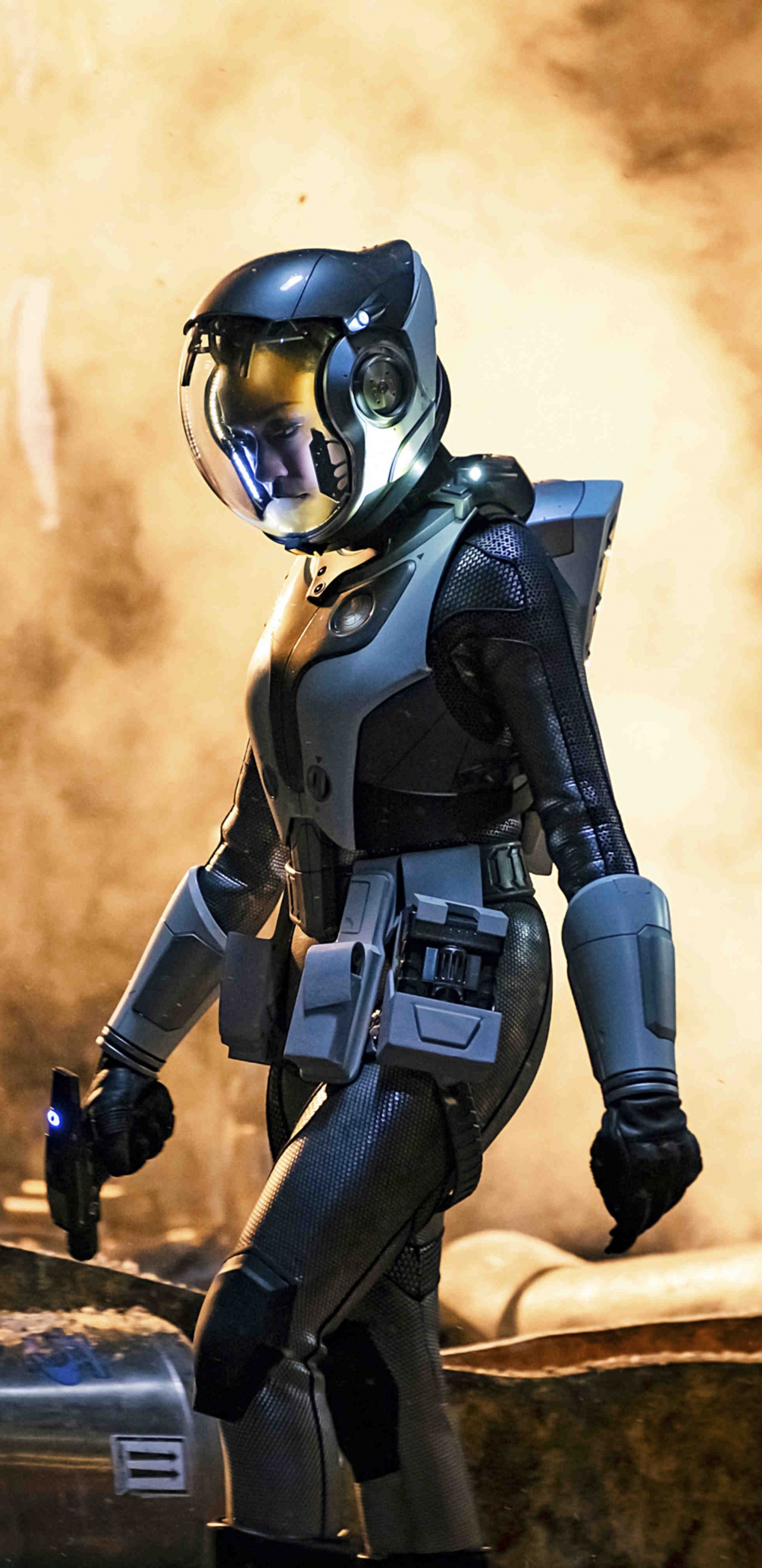 Обои фигурка, игра-боевик, компьютерная игра, первый номер, спин-офф в разрешении 1440x2960