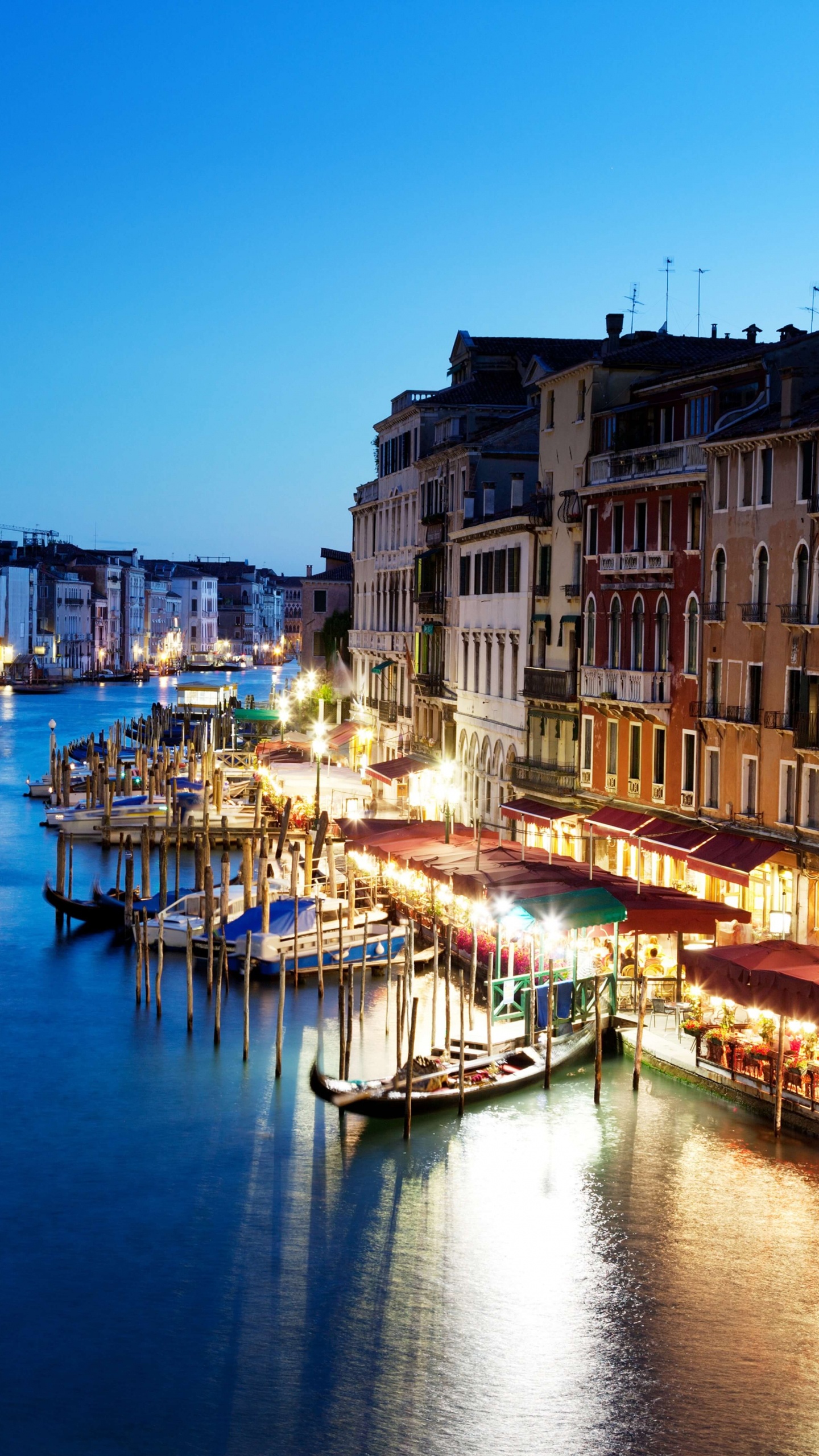 Обои Гранд-канал, мост Риальто, канал, гондола, водный путь в разрешении 1440x2560