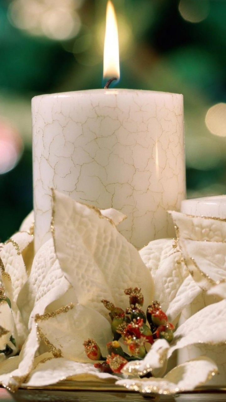 Обои Рождественский день, свеча, Рождественские украшения, пуансеттия, праздник в разрешении 720x1280