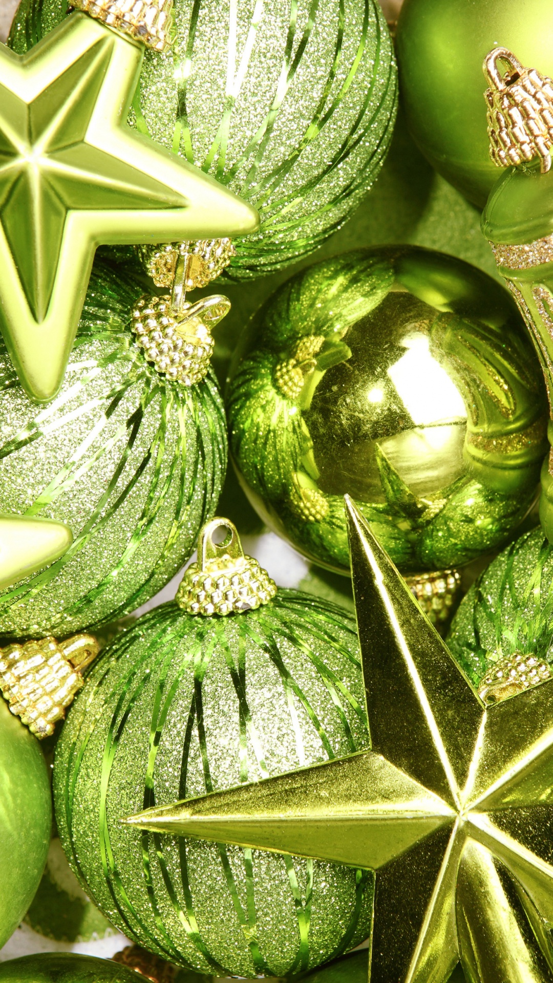 Обои Рождественский день, рождественский орнамент, елка, Новый год, праздник в разрешении 1080x1920