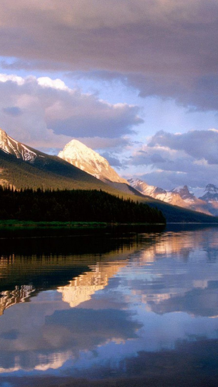 Обои национальный парк Джаспер, Дух Острова, Джаспер, Нижнее Озеро Кламат, природа в разрешении 750x1334