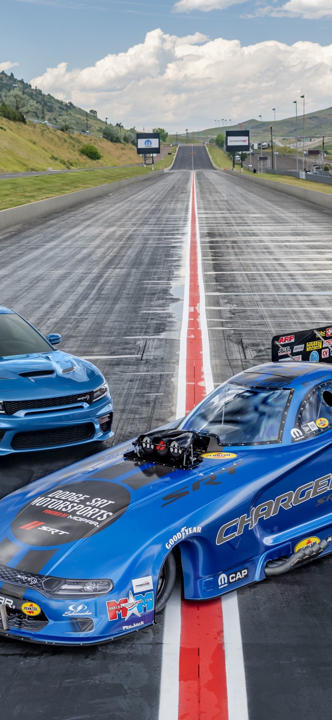 Обои dodge, Додж Челленджер 2007, Dodge Charger SRT Hellcat 2020 года, Крайслер, 2019 Додж Челленджер СРТ мегеру в разрешении 1125x2436