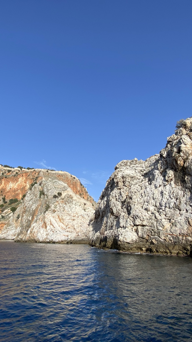 Обои Асиклар пещера, смородина, Марсель, вода, гидроресурсы в разрешении 750x1334
