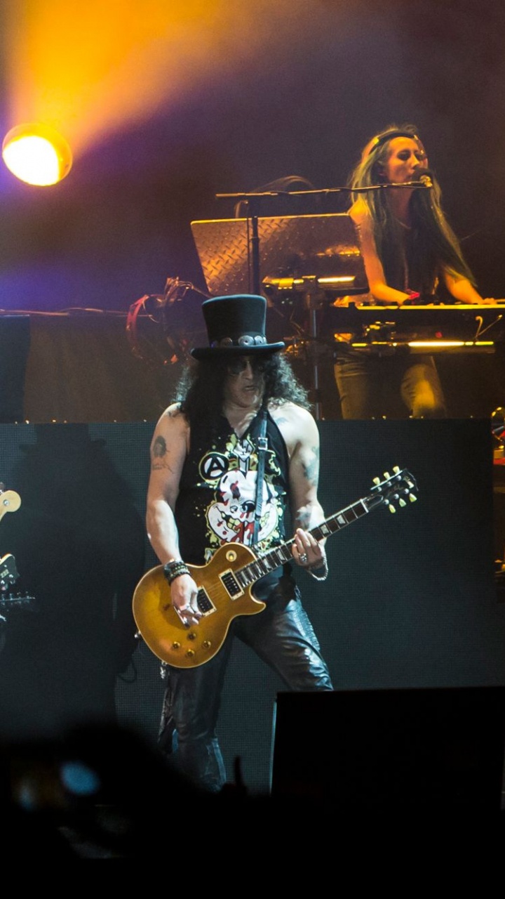 Обои этап, рокконцерт, гитара, Not in This Lifetime Tour, Guns N Roses в разрешении 720x1280