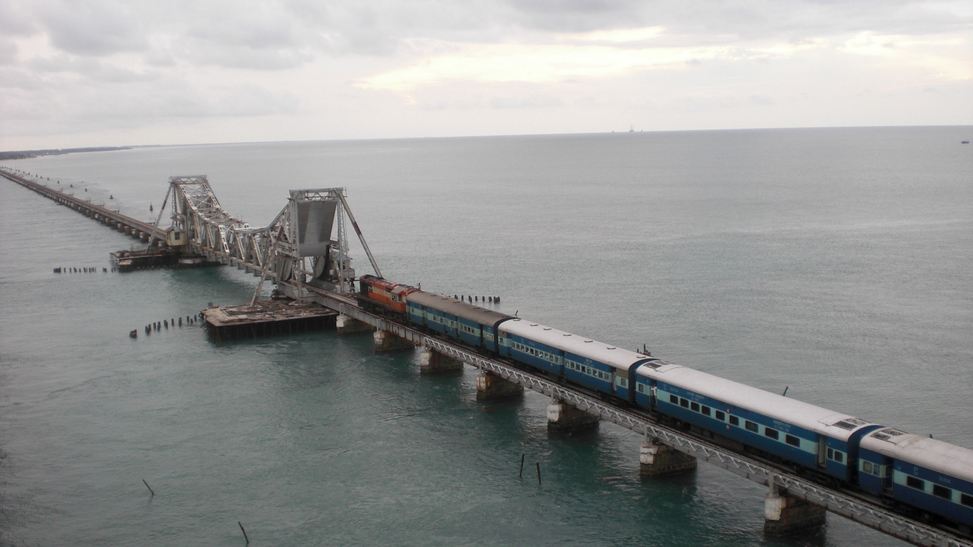 Обои Дханушкоди, Остров Pamban, поезд, мост, Пирс в разрешении 1920x1080