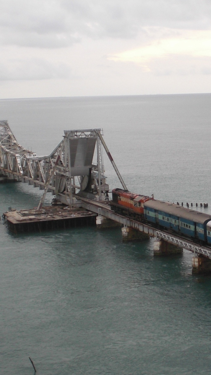 Обои Дханушкоди, Остров Pamban, поезд, мост, Пирс в разрешении 720x1280