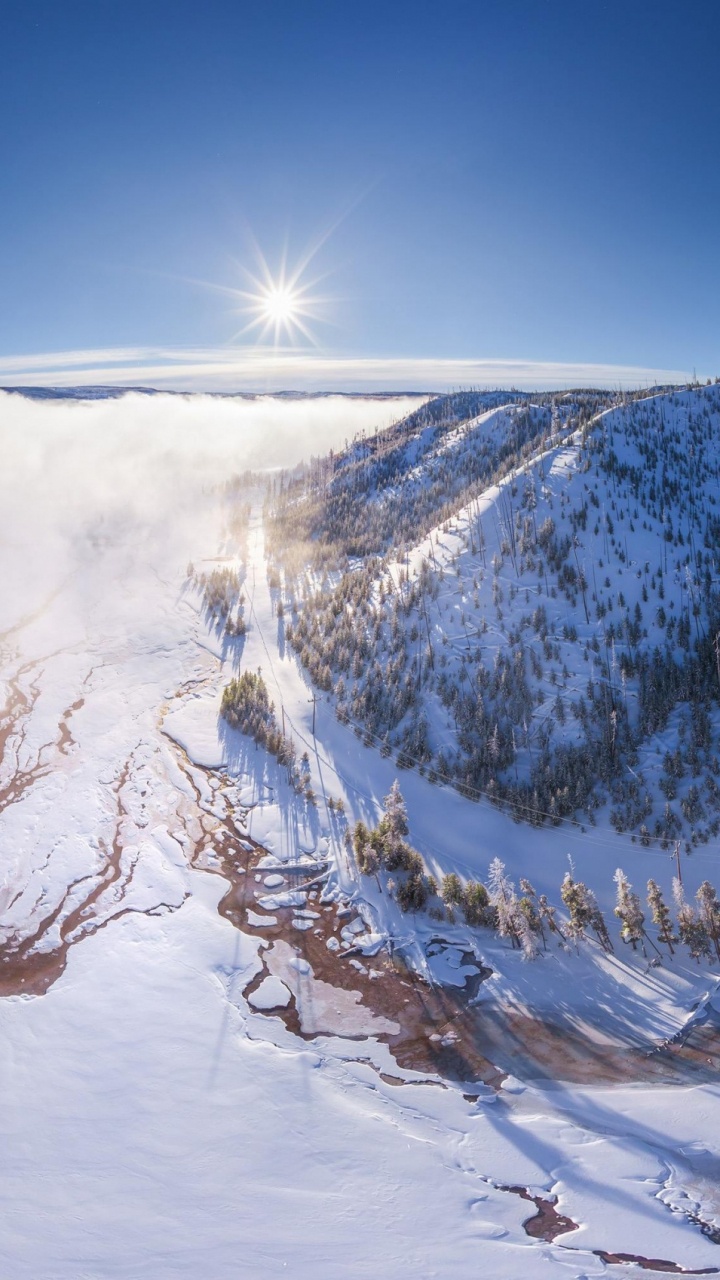 Обои йеллоустоунская кальдера, вулкан, супервулкан, национальный парк, атмосфера в разрешении 720x1280