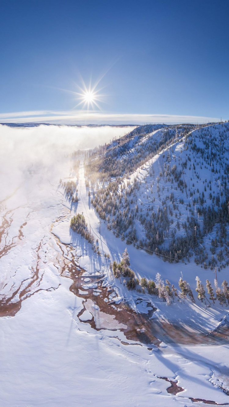 Обои йеллоустоунская кальдера, вулкан, супервулкан, национальный парк, атмосфера в разрешении 750x1334