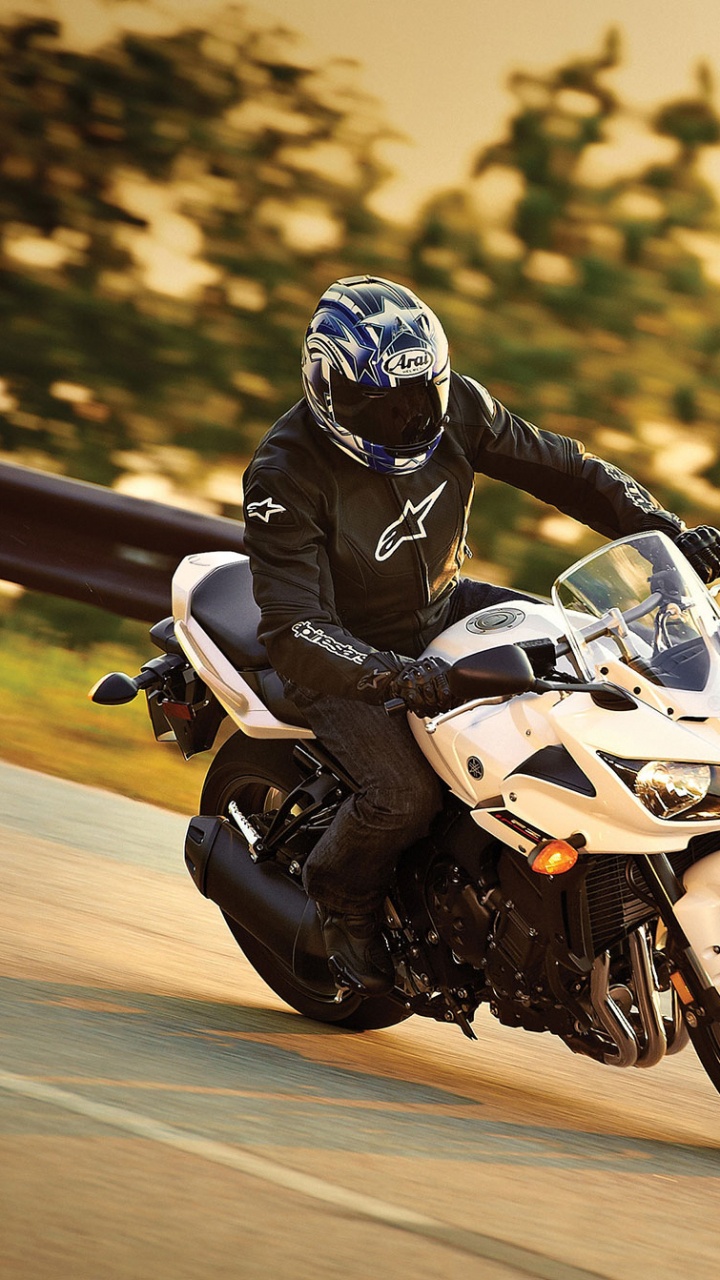 Обои Ямаха мотор Компани, Ямаха фз1, мотоцикл, авто, мотоспорт в разрешении 720x1280