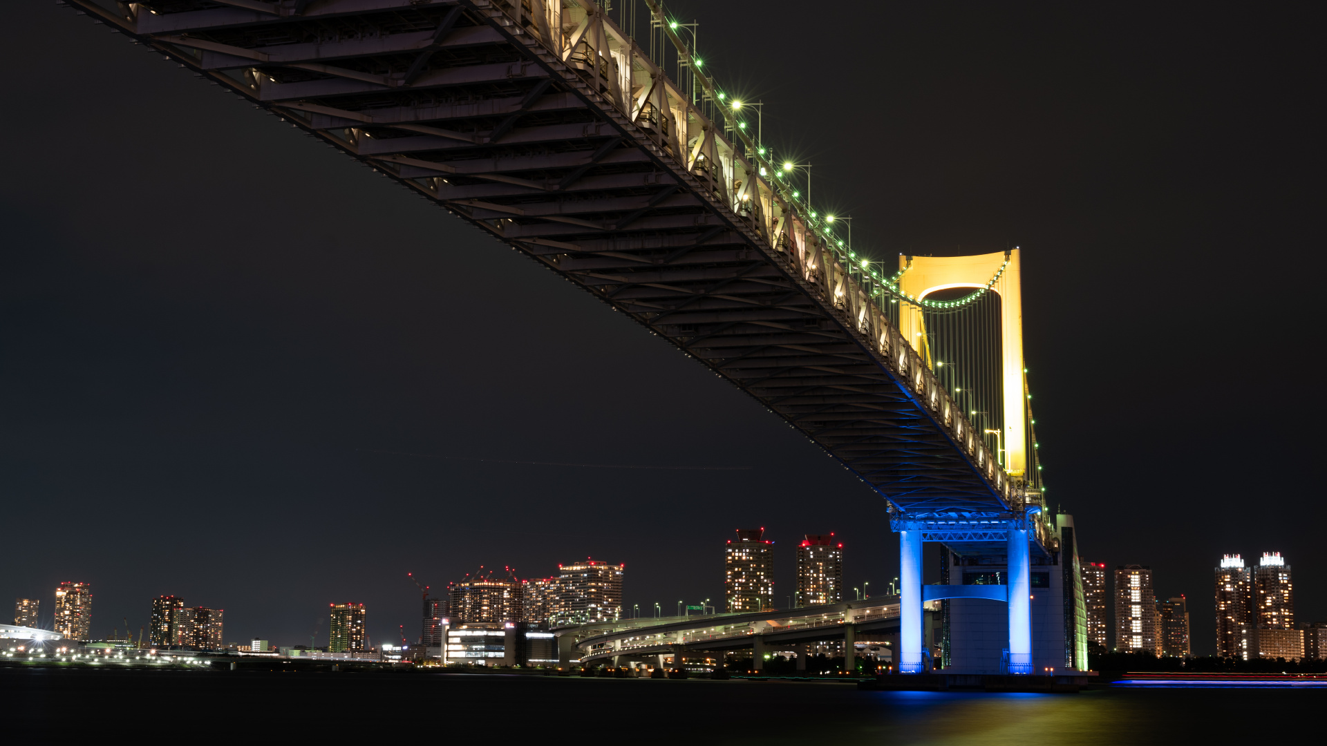 Обои Радужный мост, мост, ночь, ориентир, город в разрешении 1920x1080