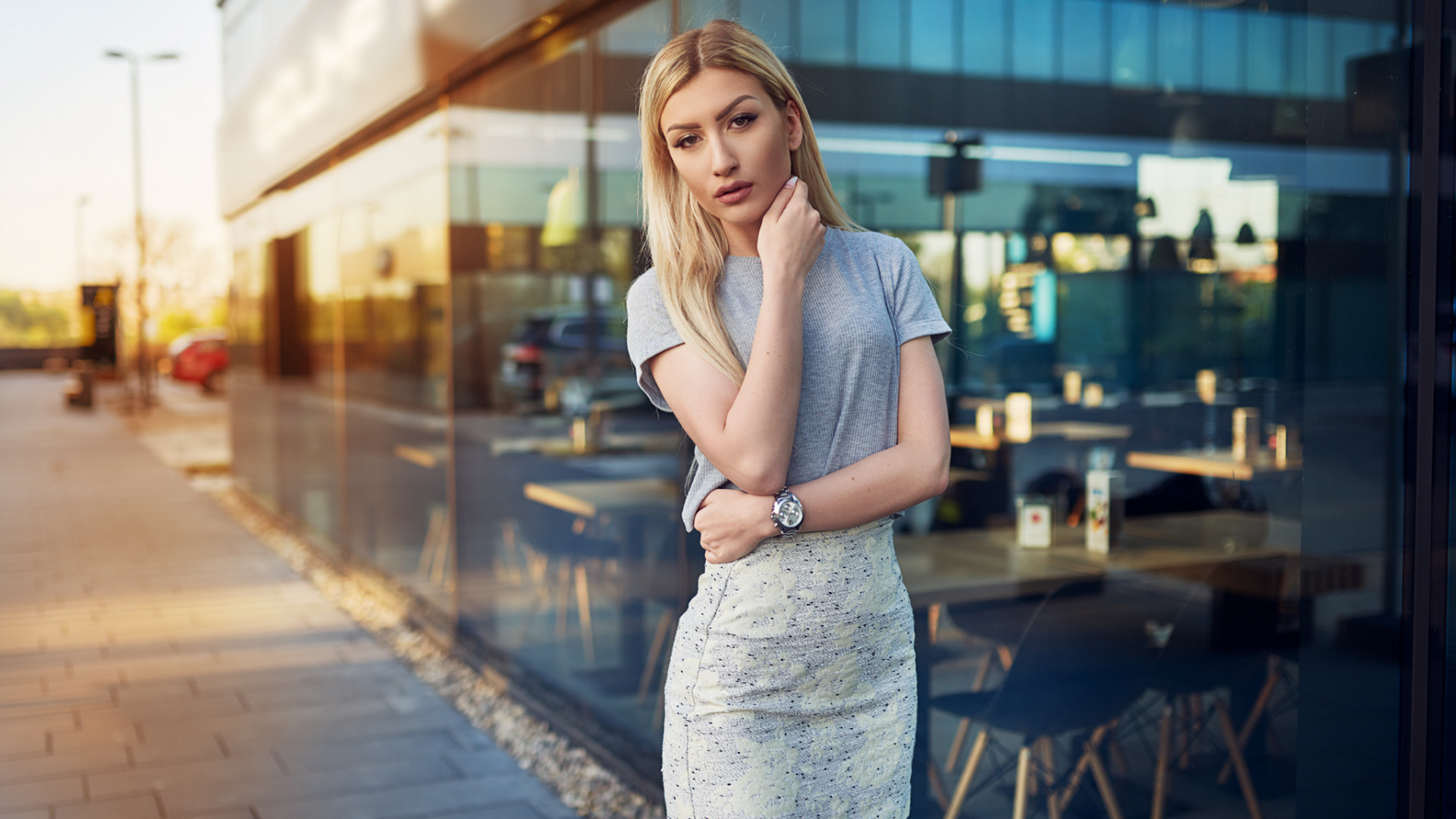 Обои красота, портрет, одежда, плечо, уличная мода в разрешении 1920x1080