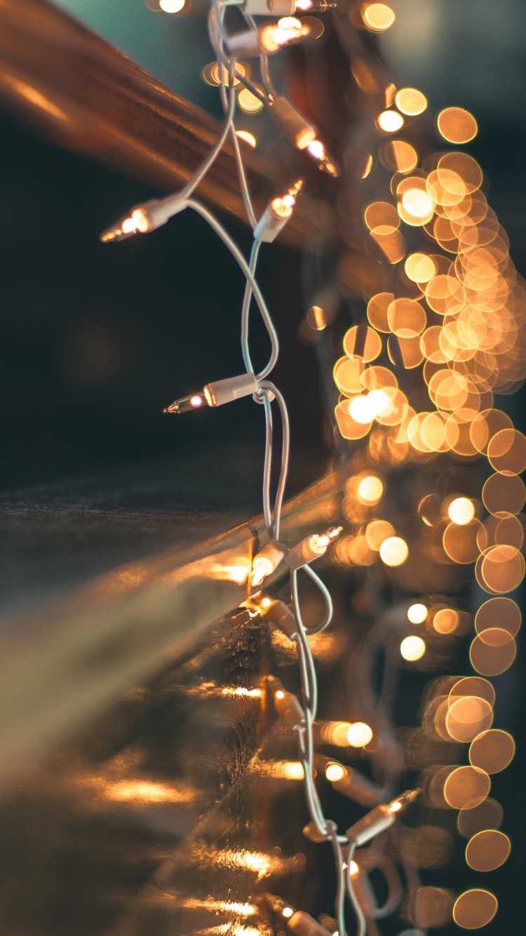 Обои рождественские огни белые, Рождественские огни, свет, освещение, Рождество в разрешении 750x1334