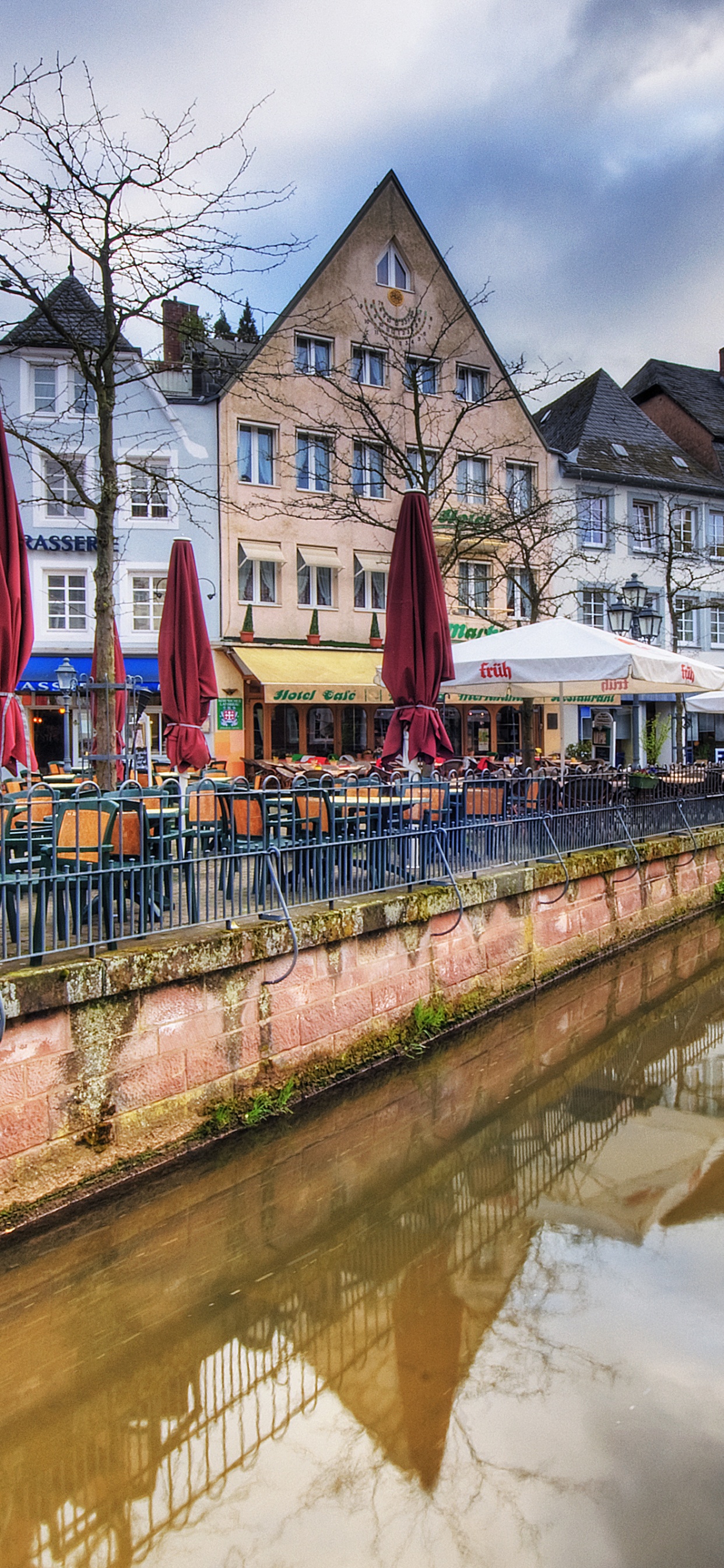 Обои Саарбург, Саар, город, канал, водный путь в разрешении 1242x2688