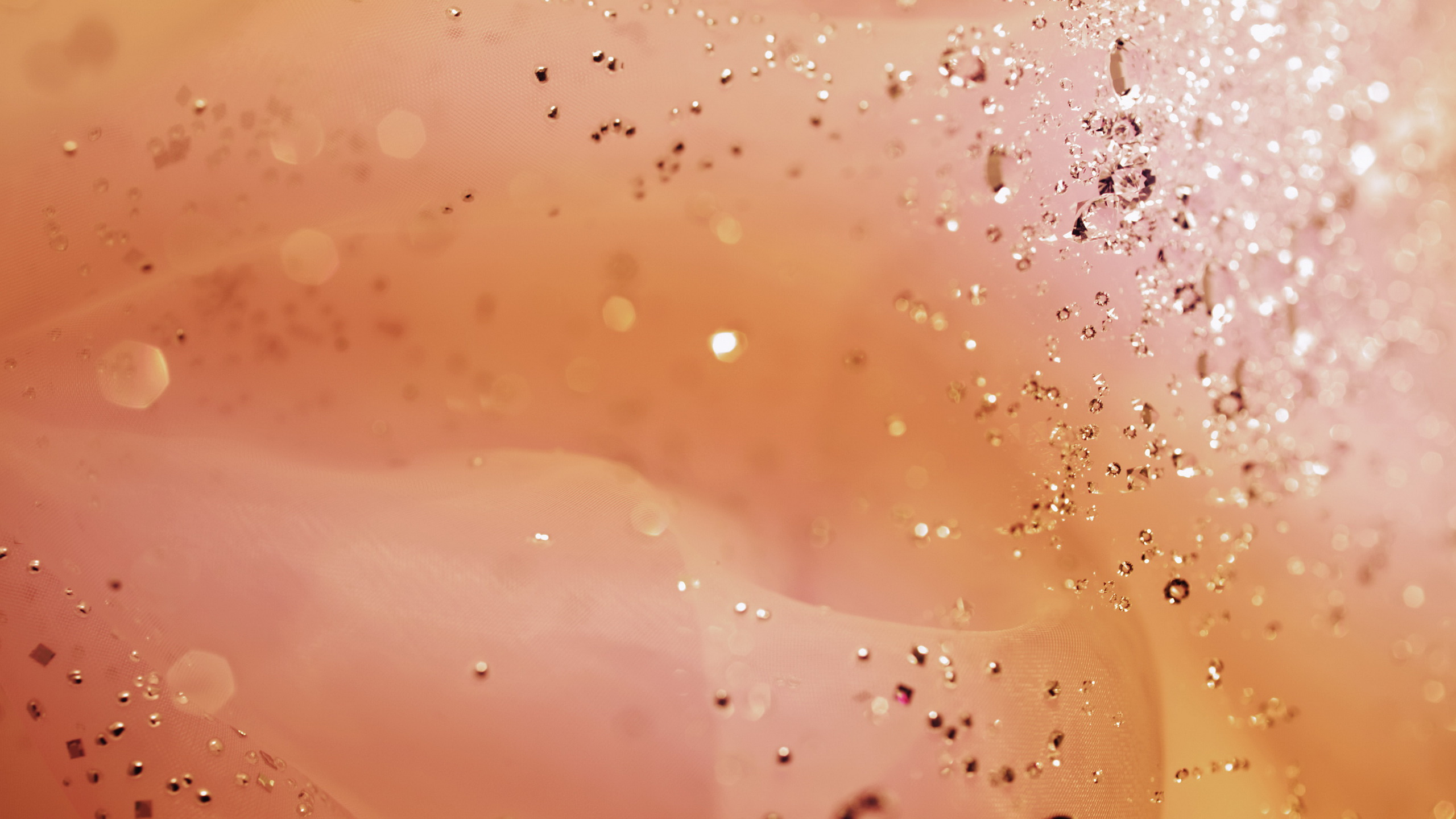 Обои вода, падение, жидкость пузырь, персик, влага в разрешении 2560x1440