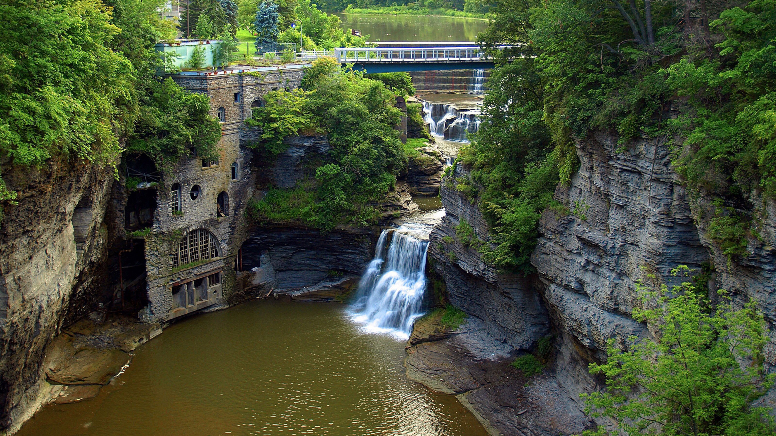 Обои природа, гидроресурсы, водопад, природный заповедник, водоем в разрешении 2560x1440