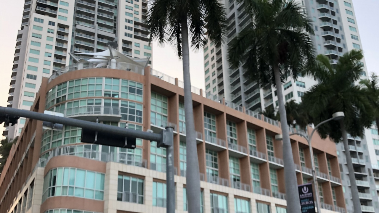 Обои Майами, кондоминиум, окно, башня, город в разрешении 1280x720