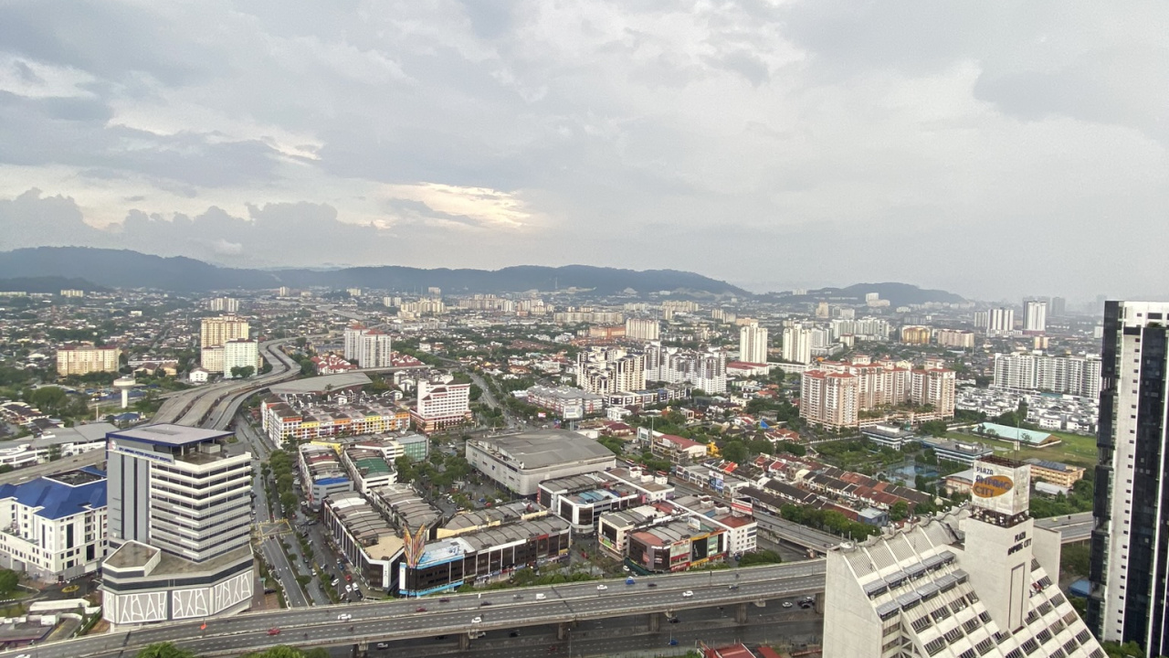 Обои дневное время, городской район, жилой район, город, соседство в разрешении 1280x720