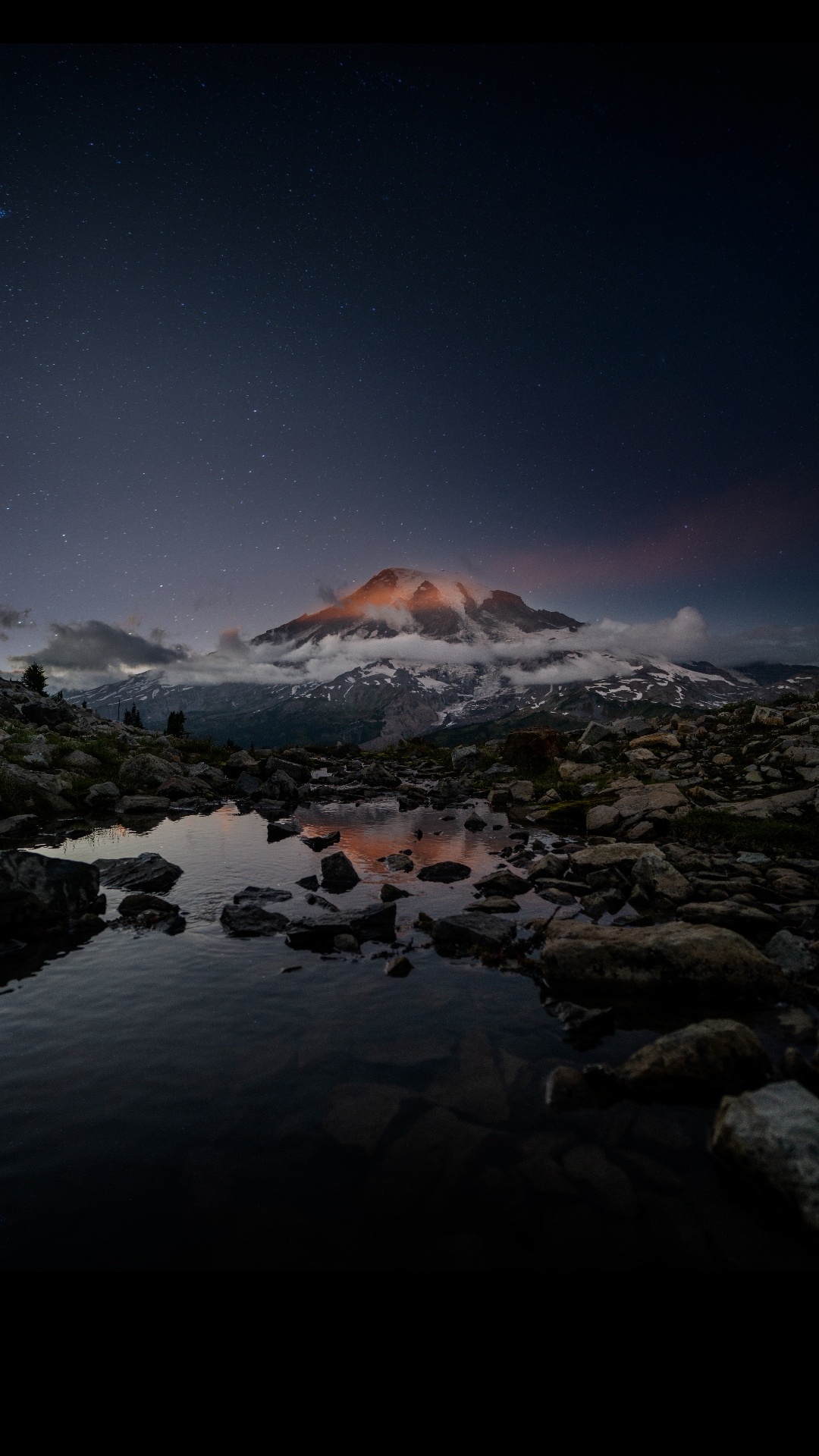 Обои вулкан, Питон де ла Фурнез, вода, атмосфера, гидроресурсы в разрешении 1080x1920