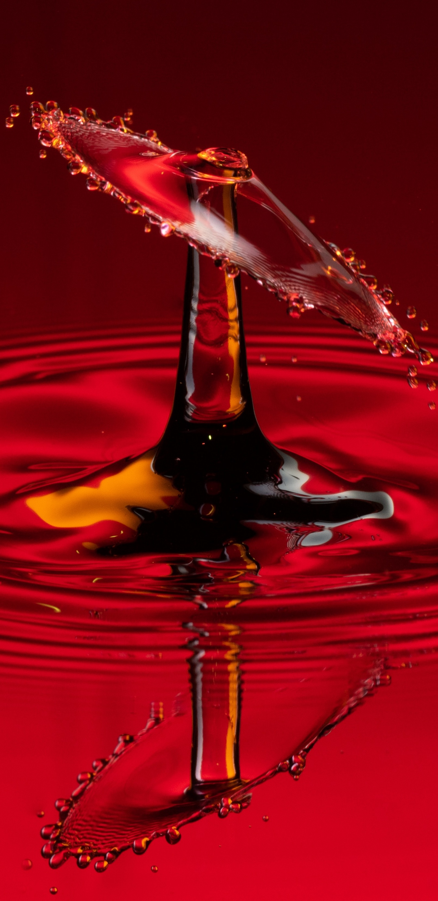Обои вода, жидкий, красный цвет, падение, жидкость в разрешении 1440x2960