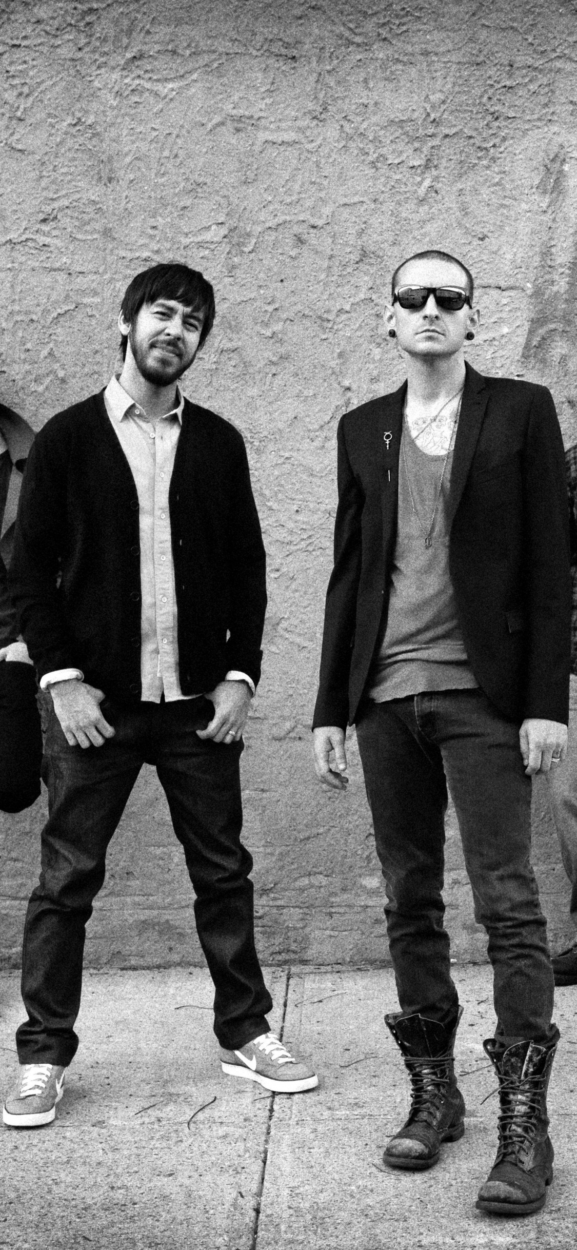 Обои музыкальный ансамбль, социальная группа, стояние, снимок, Hybrid Theory в разрешении 1125x2436