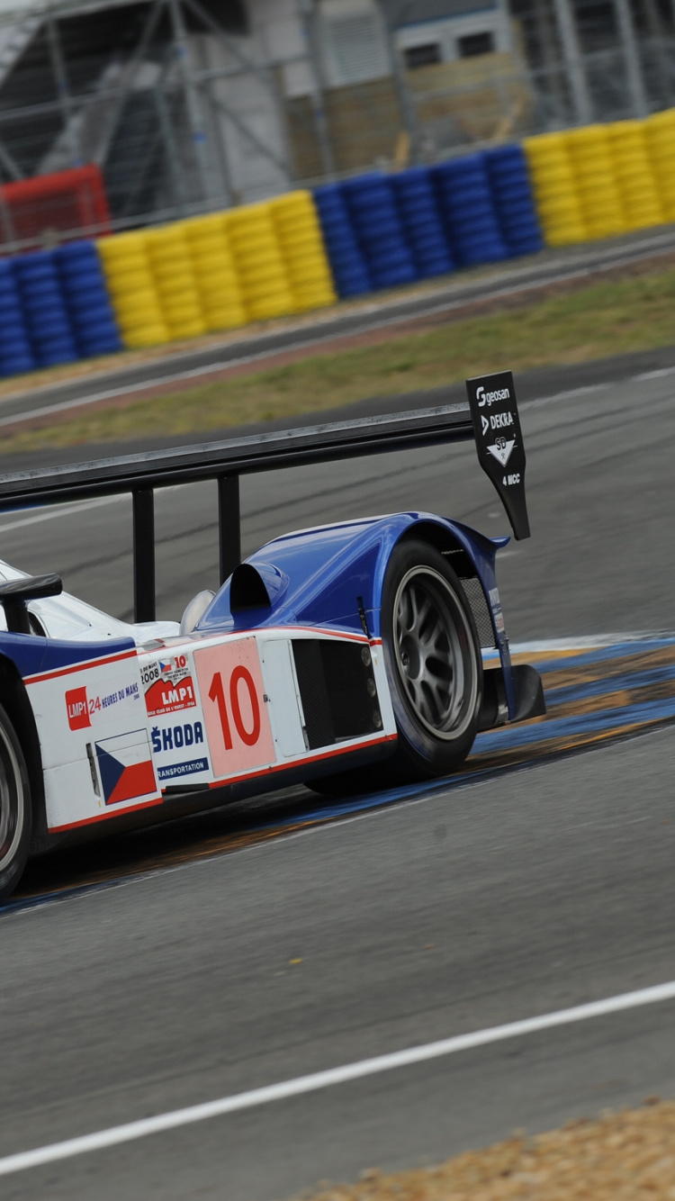 Обои Астон Мартин dbr9, спортивный гоночный автомобиль, гоночный автомобиль, автоспорт, автогонки в разрешении 750x1334