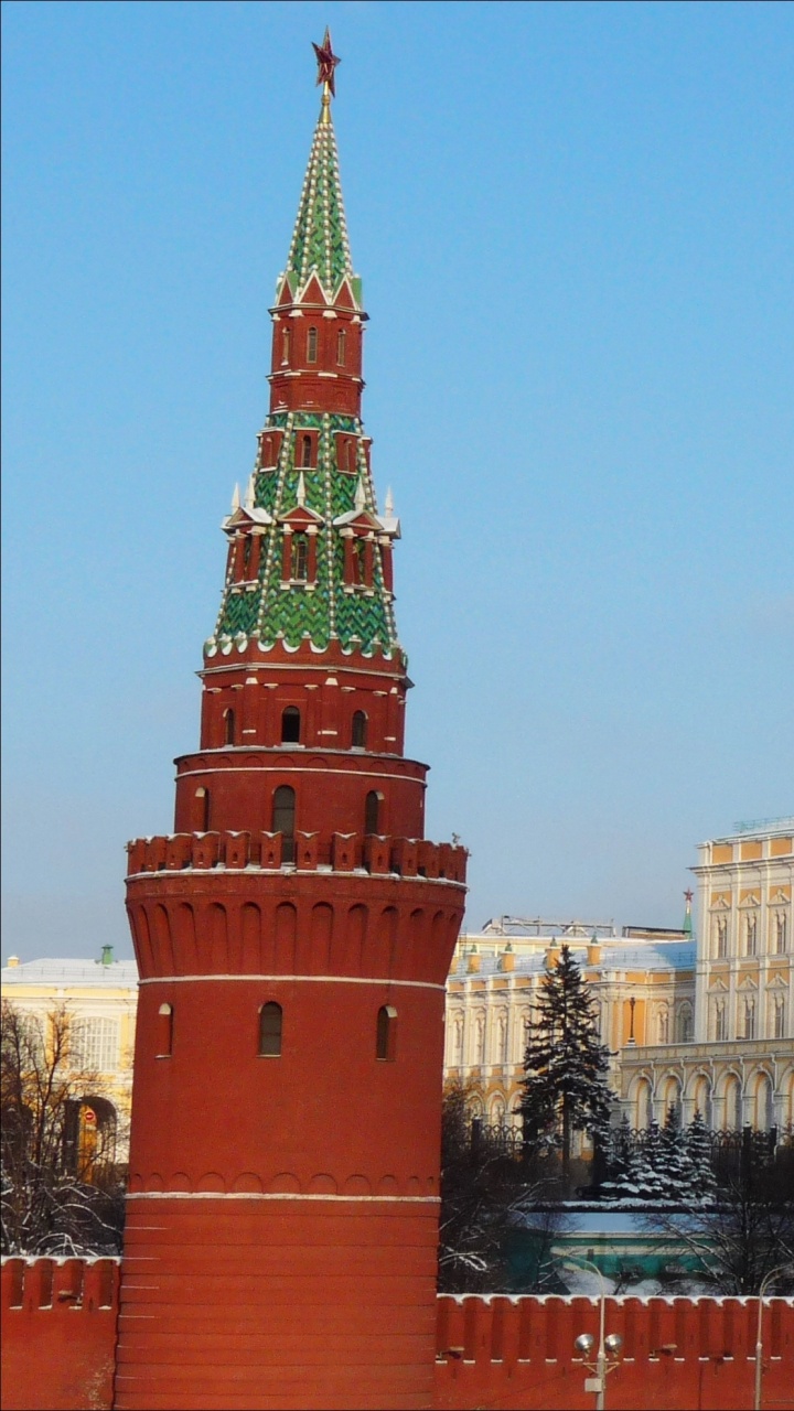 Обои Московский Кремль, ориентир, город, здание, городской район в разрешении 720x1280